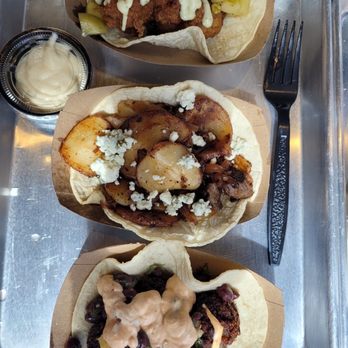 A Taco Affair - Buttermilk Chicken Taco, Steakhouse Taco, and Crab Fritter Taco. Truffle aioli on the side. All incredibly delicious! - Tacos Near Me - Savannah, Georgia