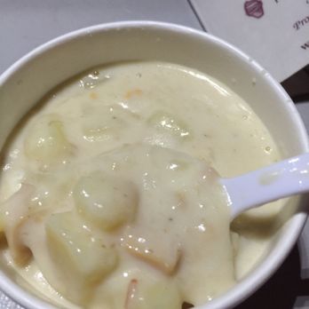 Gilbert's Chowder House - Yummy clam chowder! - Seafood Near Me - Portland, Maine Gilbert's Chowder House - Yummy clam chowder! - Seafood Near Me - Portland, Maine