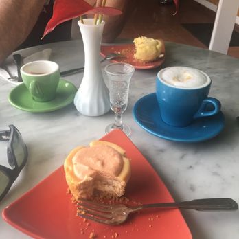 Raintree Bakery Coffeehouse - Bakeries Near Me - Honolulu, Hawaii