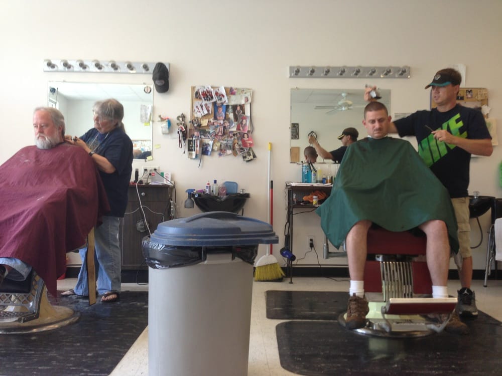 BARBER SHOP Updated October 2024 3176 County Road 220, Middleburg, Florida