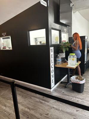 Tev’s & Family Kitchen by null