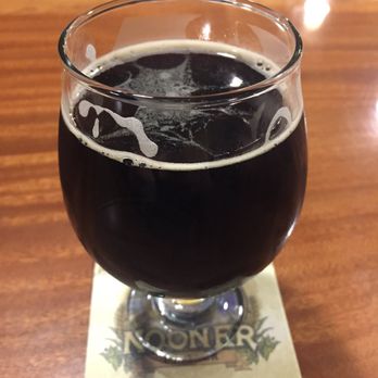 Fall River Taphouse - Brewpubs Near Me - Redding, California