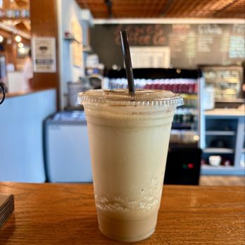 Grain On The Rocks - Overpriced & not even "Frozen" expresso coffee drink, $8.50!!!! - American Near Me - Lewes, Delaware
