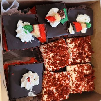 T & D Bakery - Awesome cakes - Bakeries Near Me - Brooklyn, New York
