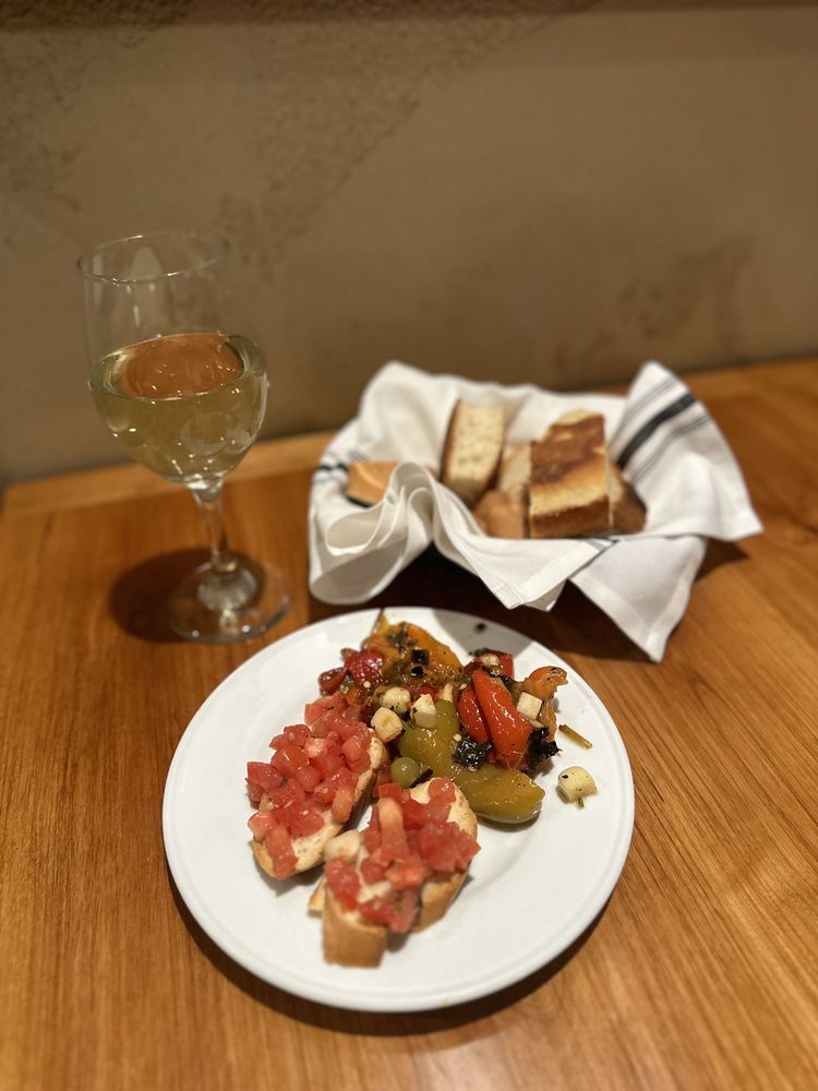 RAFFAELLO RISTORANTE Updated June 2024 1431 Photos & 2028 Reviews