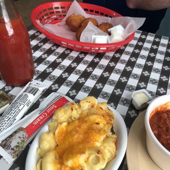 Doe's Eat Place - Mac & cheese, drop biscuits - Steakhouses Near Me - Bentonville, Arkansas Doe's Eat Place - Mac & cheese, drop biscuits - Steakhouses Near Me - Bentonville, Arkansas