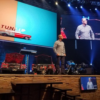 Victory Book Store - Pastor Steve on stage preaching about the security of tuning up the soul. - Bookstores Near Me - Albuquerque, New Mexico
