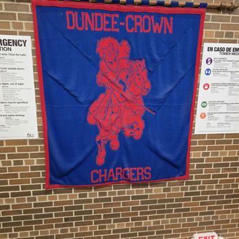 Dundee-Crown High School - Middle Schools & High Schools Near Me - Carpentersville, Illinois