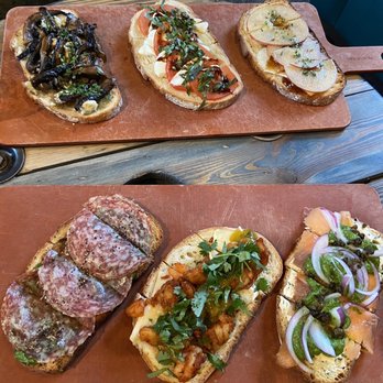 Murrayhill Taphouse - Beer Bar Near Me - Beaverton, Oregon