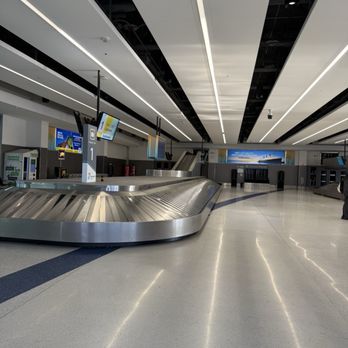 Long Beach Airport - LGB - Airports Near Me - Long Beach, California