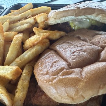 Angry Chickz - Plain sliders meal - Chicken Shop Near Me - Las Vegas, Nevada