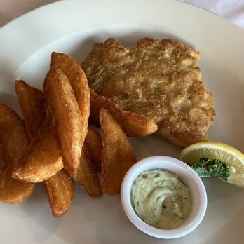 Gaido's - American Red Snapper with potato wedges - Seafood Near Me - Galveston, Texas