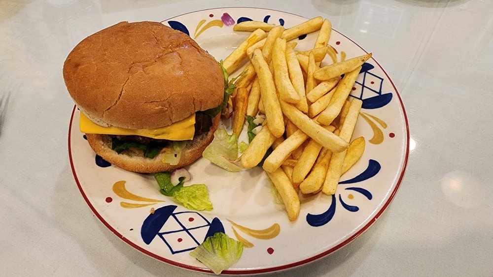 Food from Maple Street Cafe