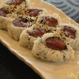 Tuna Maki Tuna Maki