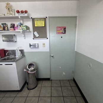 Cottage Animal Hospital - Veterinarians Near Me - Oxnard, California