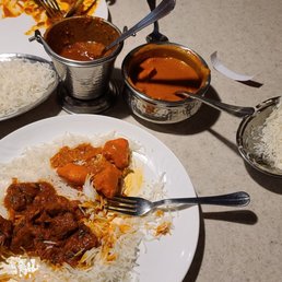 AMAZING! THIS IS BETTER THAN ANY INDIAN FOOD IN CALGARY AND WE IT ALOT. THE DECOR, MUSIC, SERVICE AND PEOPLE outstanding