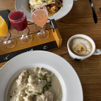 Big Bear Biscuits - Chicken and dumplings, campfire latte, mimosa flight - Breakfast & Brunch Near Me - Indianapolis, Indiana