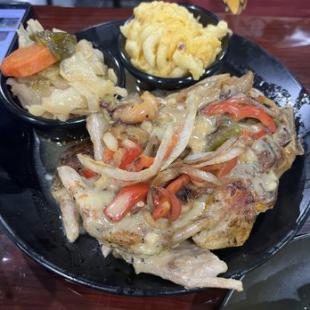 Oohh's and Aahh's - Turkey Wings Signature Mac & Cheese Fresh Cabbage - American Near Me - Washington, DC, District of Columbia