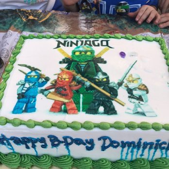Holiday Bakery - just ordered a cake from Holiday Bakery for my son's birthday. We payed several extra fees for the cake because everything was an added char - Bakeries Near Me - Hialeah, Florida