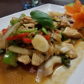 Thai Bistro - Basic chicken was good too... - Thai Near Me - Almancil, 08
