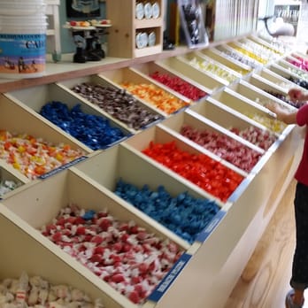 Cabot's Candy Store - Taffy - Candy Stores Near Me - Provincetown, Massachusetts
