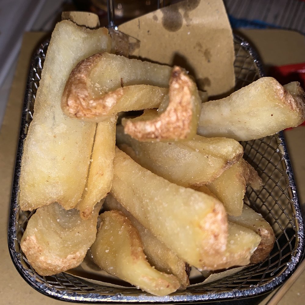 The Florence Irish Pub - I've never seen fries cut into V wedges like this. It works! - Irish Pub Near Me - Florence, FI The Florence Irish Pub - I've never seen fries cut into V wedges like this. It works! - Irish Pub Near Me - Florence, FI
