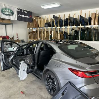 Katy Auto Glass - 2025 Toyota Camry Side window replacement - Auto Glass Services Near Me - Katy, Texas