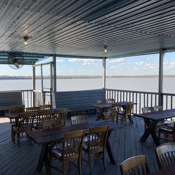 The Riverside Seafood and Grill - Deck - Seafood Near Me - Channelview, Texas