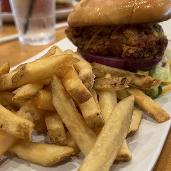 Ruby Slipper Uptown - Cafes Near Me - New Orleans, Louisiana