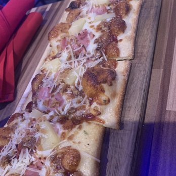 Carousel Bar - Hawaiian flatbread - Bars Near Me - Glendale, Arizona