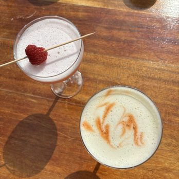 Doña Luz - Cocktail Bars Near Me - Madrid, M Doña Luz - Cocktail Bars Near Me - Madrid, M