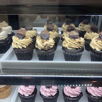 Lucciano's Cafe - Chocolate raspberry and peanut butter cup amazing cupcakes - Italian Near Me - Londonderry, New Hampshire