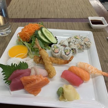 Wicker Park Sushi - Sashimi bento - Sushi Bars Near Me - Chicago, Illinois