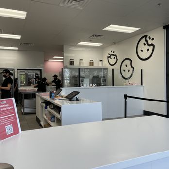 Crumbl - Henderson - Bakeries Near Me - Henderson, Nevada Crumbl - Henderson - Bakeries Near Me - Henderson, Nevada