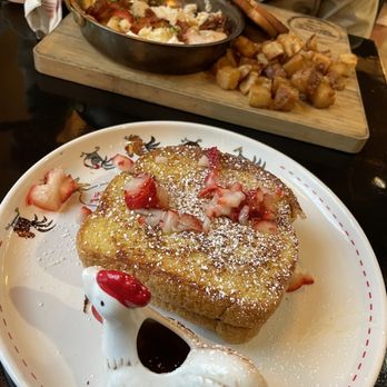 Breakfast Republic - Strawberry French toast - Breakfast & Brunch Near Me - Palm Desert, California