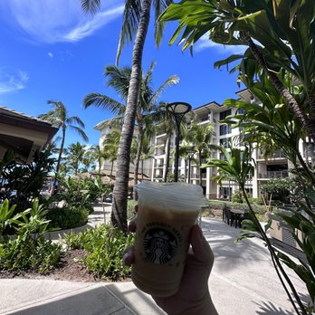 Kauhale Market - a hand holding a starbucks drink - Coffee & Tea Near Me - Lahaina, Hawaii Kauhale Market - a hand holding a starbucks drink - Coffee & Tea Near Me - Lahaina, Hawaii