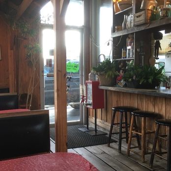 People's Choice - Inside - New American Near Me - Newport, Tennessee