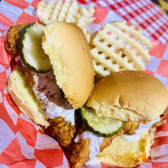 Hot Chicken Takeover - Sliders with fried and ranch - Southern Near Me - Columbus, Ohio