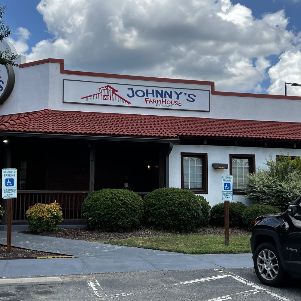 Johnny's Farm House - Outside - Chicken Shop Near Me - Concord, North Carolina Johnny's Farm House - Outside - Chicken Shop Near Me - Concord, North Carolina