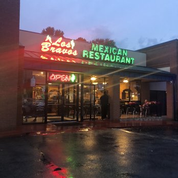 Los Bravos - Mexican Near Me - Marietta, Georgia