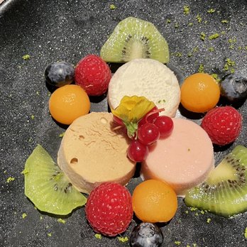 Jamavar - Kilfu ice cream - Indian Near Me - Mayfair, XGL Jamavar - Kilfu ice cream - Indian Near Me - Mayfair, XGL