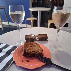 Sottovoce - Rose Prosecco / Banana Bread