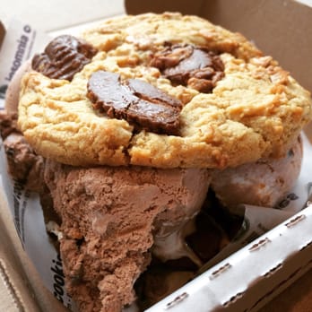 Insomnia Cookies - Ice Cream & Frozen Yogurt Near Me - Chicago, Illinois Insomnia Cookies - Ice Cream & Frozen Yogurt Near Me - Chicago, Illinois