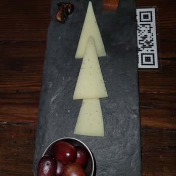 Niu Kitchen - Manchego cheese - Catalan Near Me - Miami, Florida
