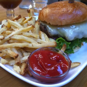 Mua - Bars Near Me - Oakland, California