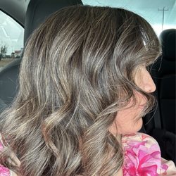 de Sanchez Day Spa & Salon - Babylights done by Rita
