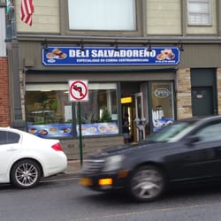 Deli Salvadoreño - Across street from Bank of America.