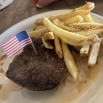 Ted's Montana Grill - Kid's Bison Steak - American Near Me - Jacksonville, Florida