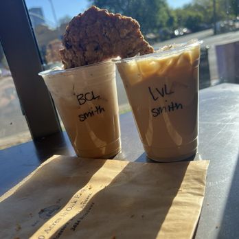 Old Soul @ 40 Acres - Banana cream latte and lavender latte with dunked oatmeal cookie - Coffee & Tea Near Me - Sacramento, California Old Soul @ 40 Acres - Banana cream latte and lavender latte with dunked oatmeal cookie - Coffee & Tea Near Me - Sacramento, California