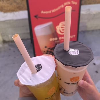 Odd One Out - Yuzu Osmanthus (LEFT) Cousins Earl Grey (RIGHT) - Coffee & Tea Near Me - Los Angeles, California